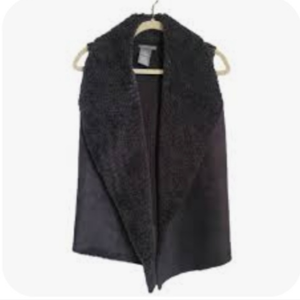 Chelsea & Theodore faux suede and sherpa waterfall open-front Vest LG (12) $78